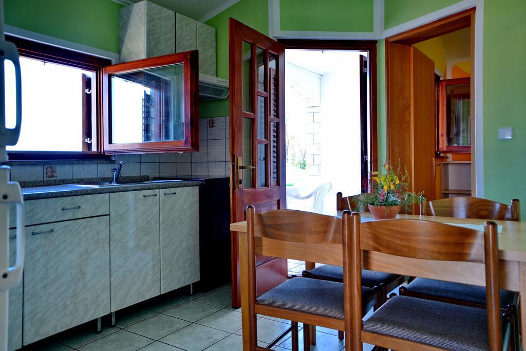 Apartments Joza Vir Luaran gambar